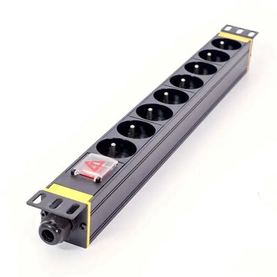سوکت نصب شده 8 جهتی PDU Rack با مواد مقاوم در برابر شعله بالا